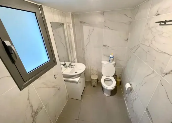 Artemis 1 Bdr Down Town Appartement *