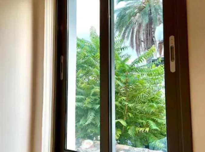 Artemis 1 Bdr Down Town * Nicosia